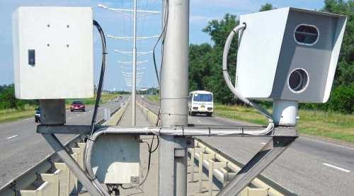 Дорожные камеры: кому принадлежат и какие нарушения фиксируют