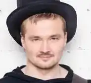 Комаров Юрий